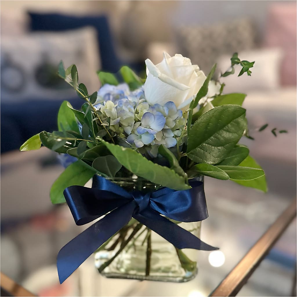 Sky Blue Delight Bouquet –  Royal Flowers 4u, Tucson AZ